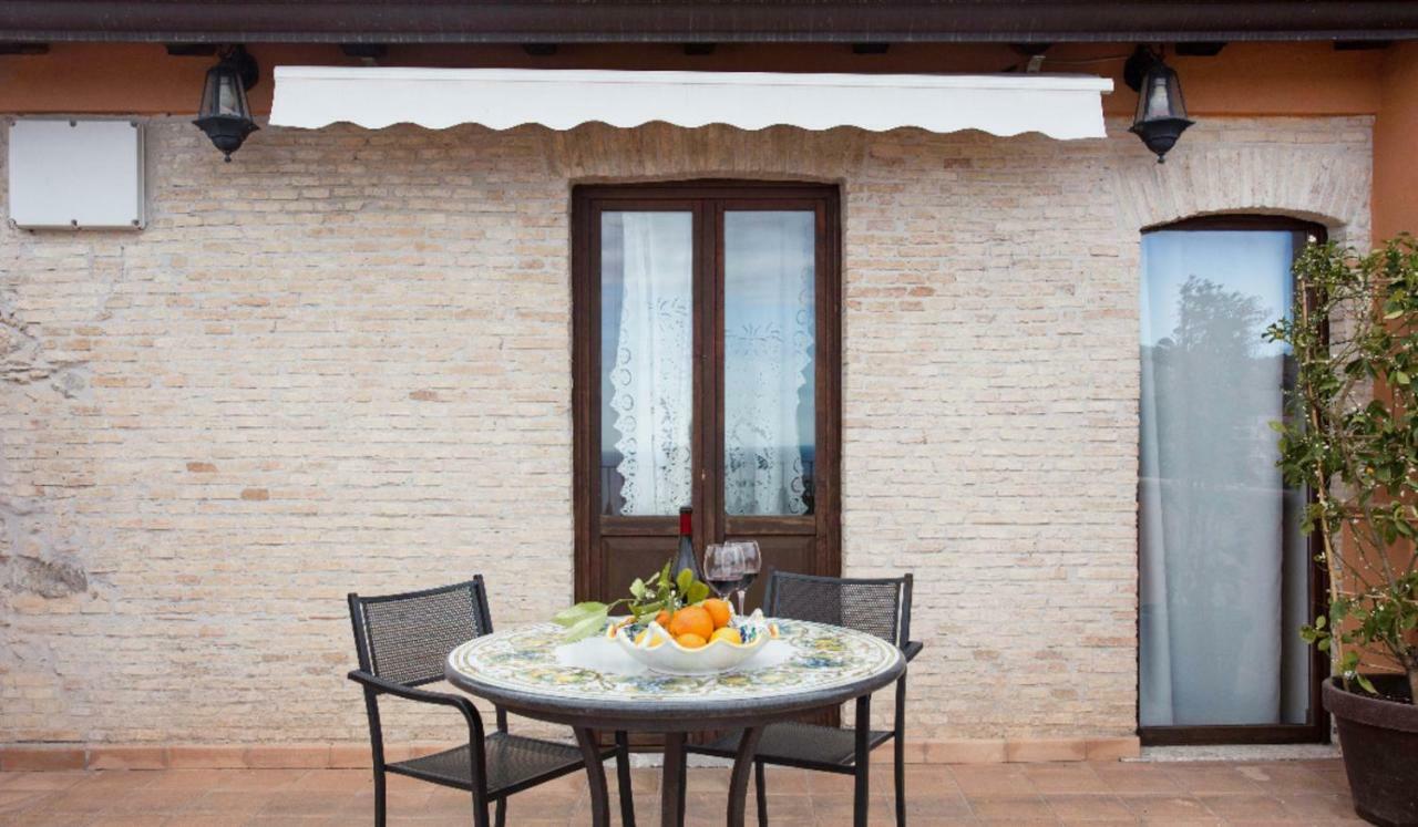 Vilagos Apartments & Loft Taormina Exteriör bild